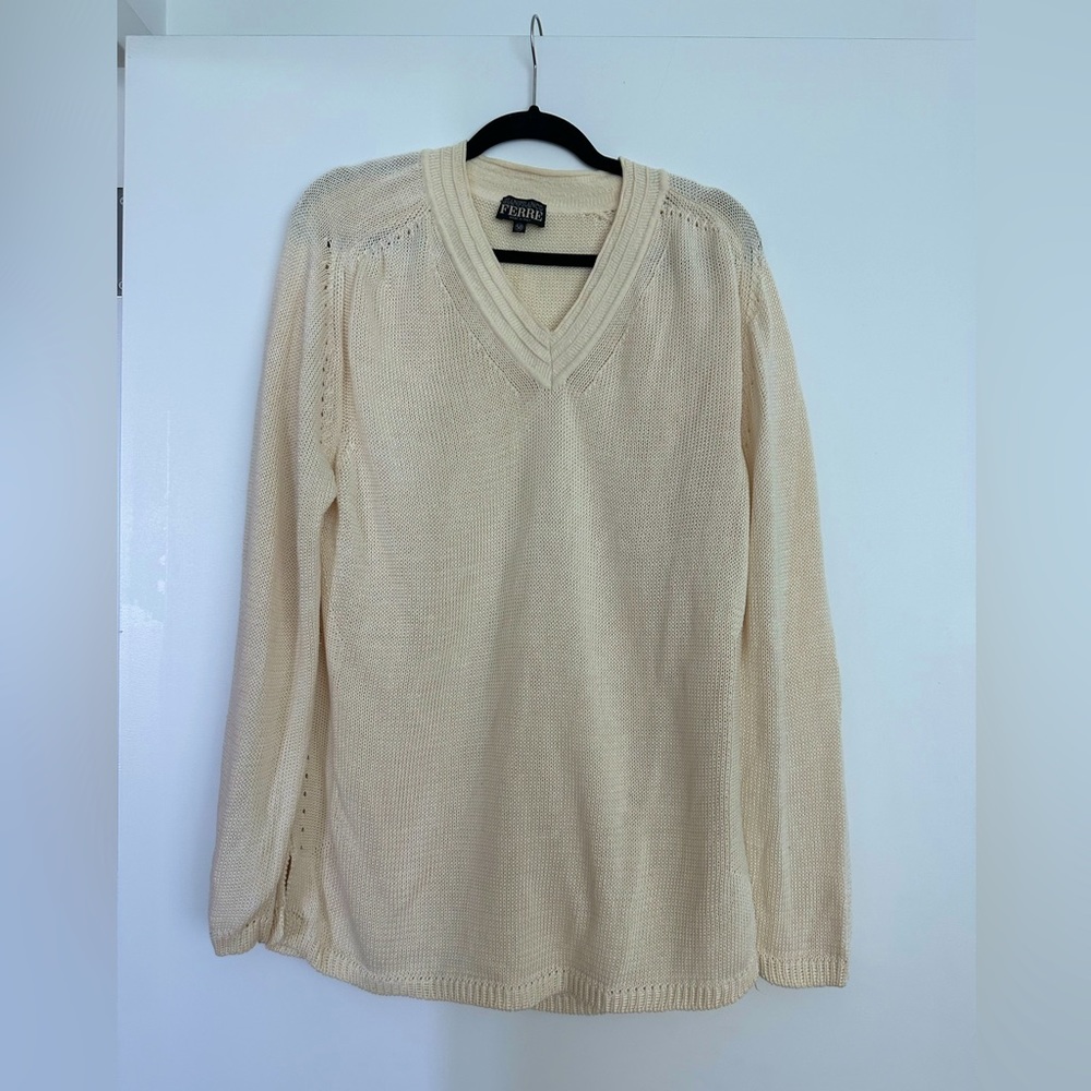 Men’s Gianfranco Ferre knitted Sweater. Size 50US